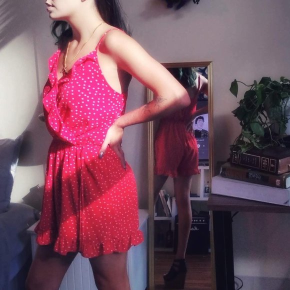 Red Polka-Dot Ruffle Romper SIZE M GUC! - Picture 3 of 9